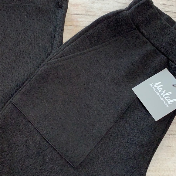 Ladies black textured pull on pants - Picture 2 of 6